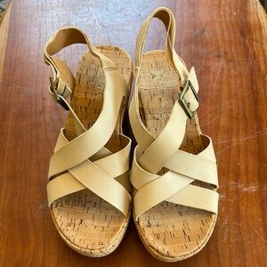 Women's Cream Sandals